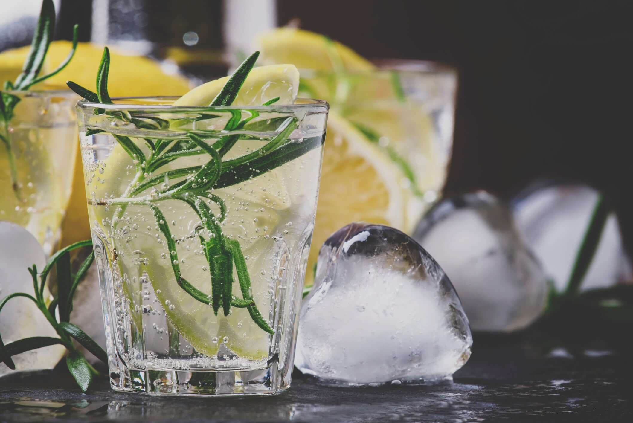 Rum & Tonic