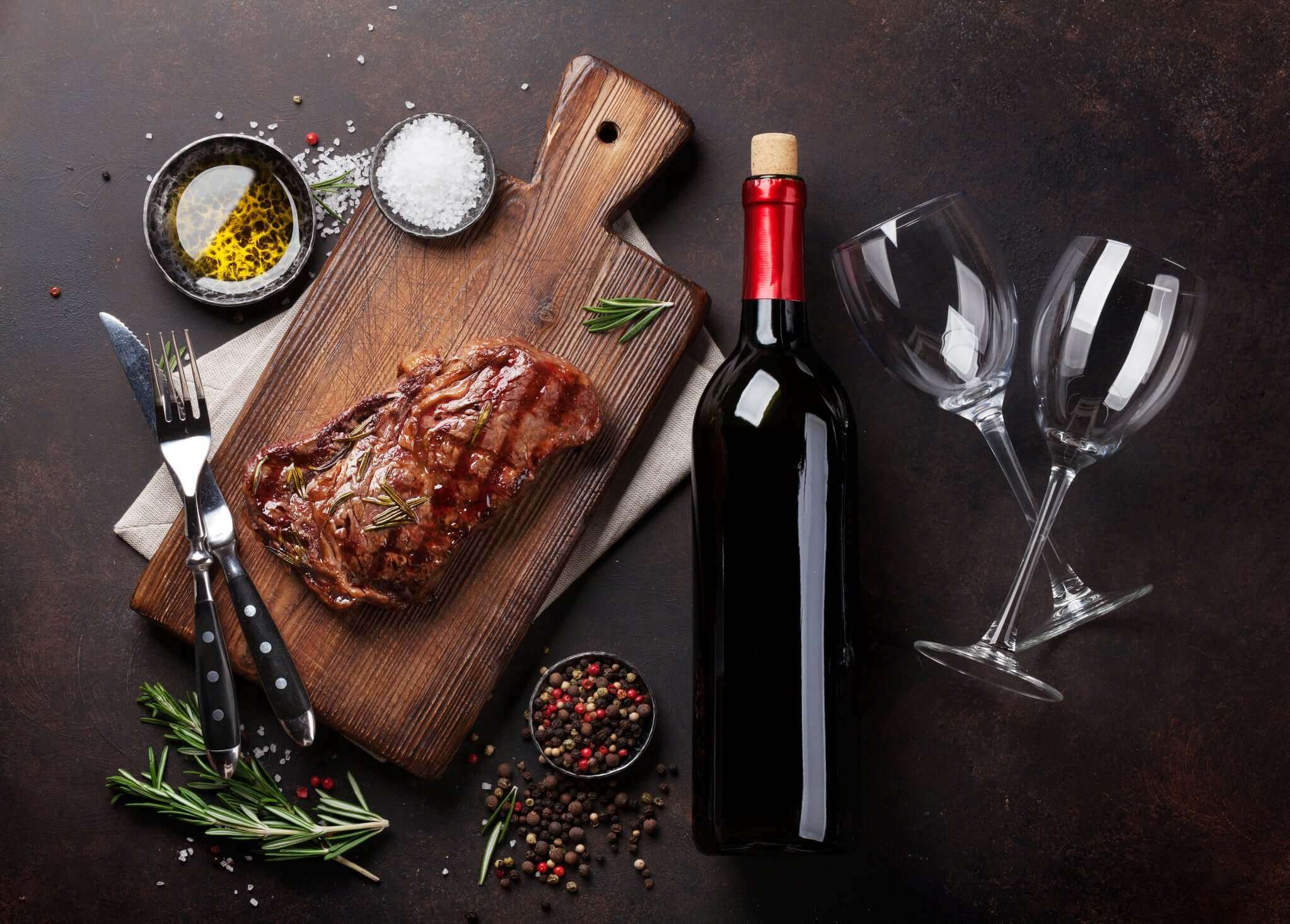 Pairing Different Wines with Different Steaks