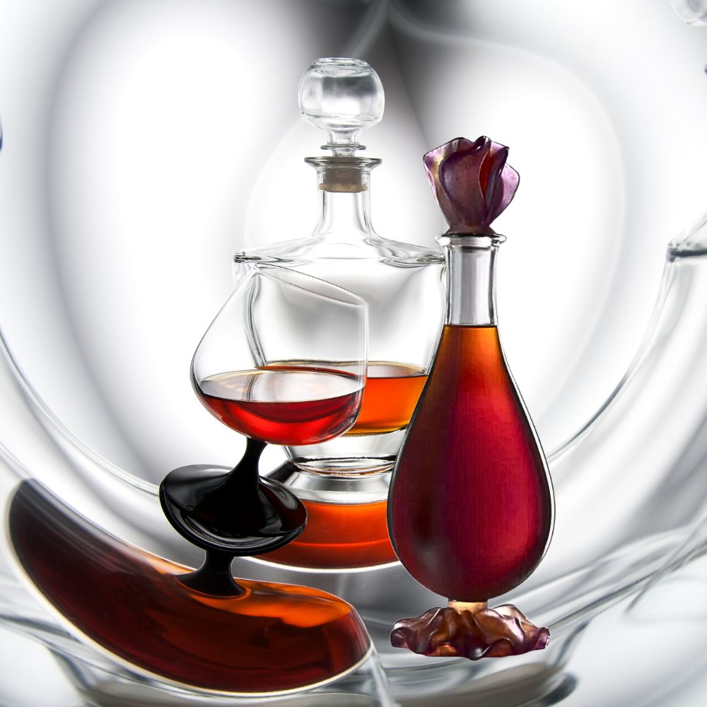 Hardy Noces D'Albatre Rosebud Family Reserve Cognac: A Timeless Elixir of Refinement and Legacy